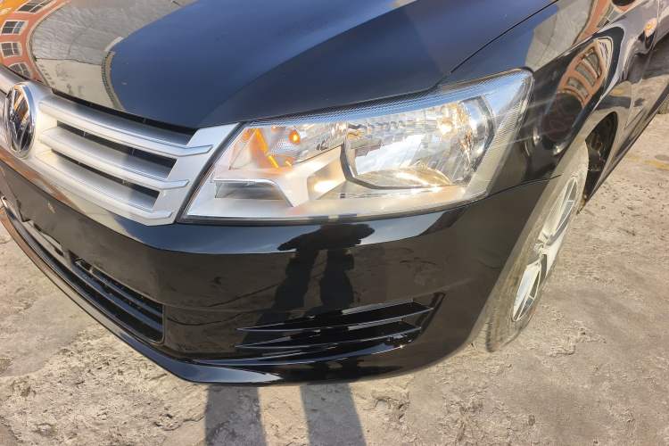 Used Volkswagen Santana 2015 1.6L Manual Fashion Edition
