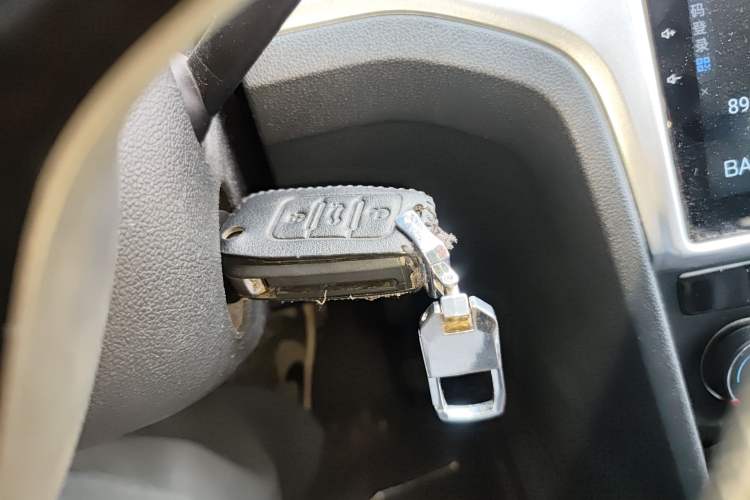 Used Volkswagen Lamando 2015 230TSI DSG Fashion Edition
