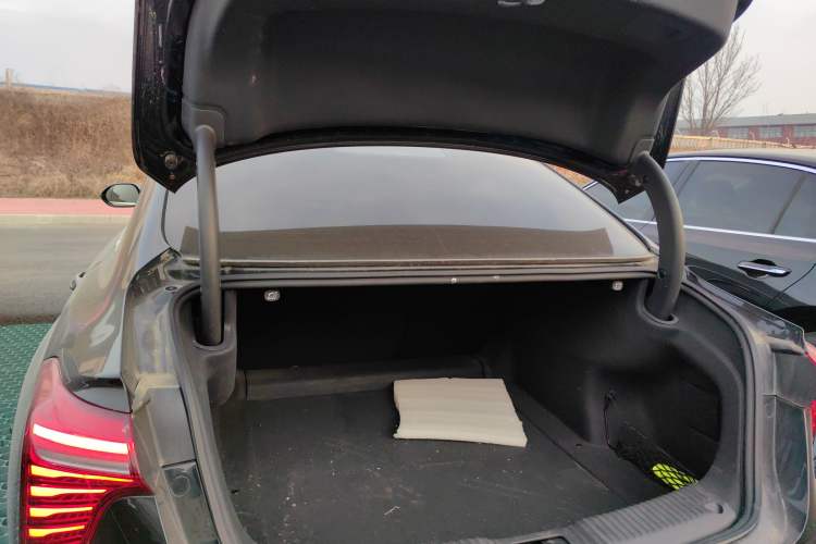 Used Hongqi H5 2024 1.5T DCT Smart Connect Flagship Edition
