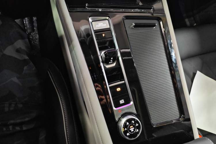 Used Volkswagen Teramont 2024 380TSI Four-Wheel Drive Longxiang Edition
