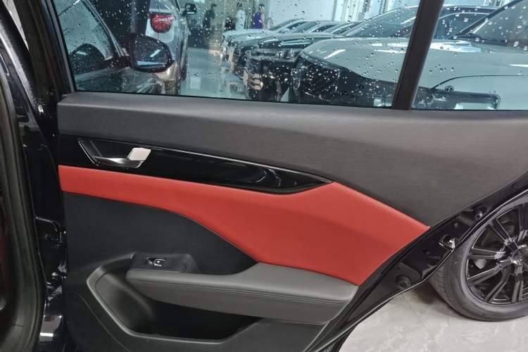 Used Dongfeng Aeolus Yixuan 2021 230T Automatic Zuiying Knight Edition
