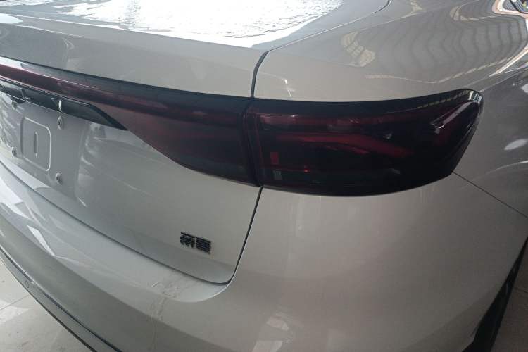 Used Geely Auto Emgrand 2025 4th Generation 1.5L CVT Luxury Version
