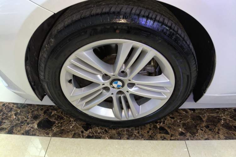Used BMW 3 Series 2017 320Li Fashion Model
