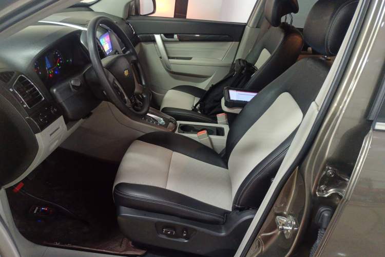 Used Chevrolet Captiva 2015 2.4L Two-Wheel Drive Urban Version 5 Seats
