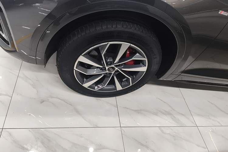 Used Audi Q5L 2024 40 TFSI Fashion Dynamic Model
