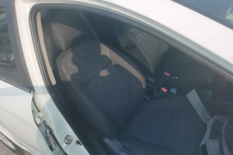 Used Kia K2 2012 Sedan 1.4L Automatic GLS Commemorative Edition