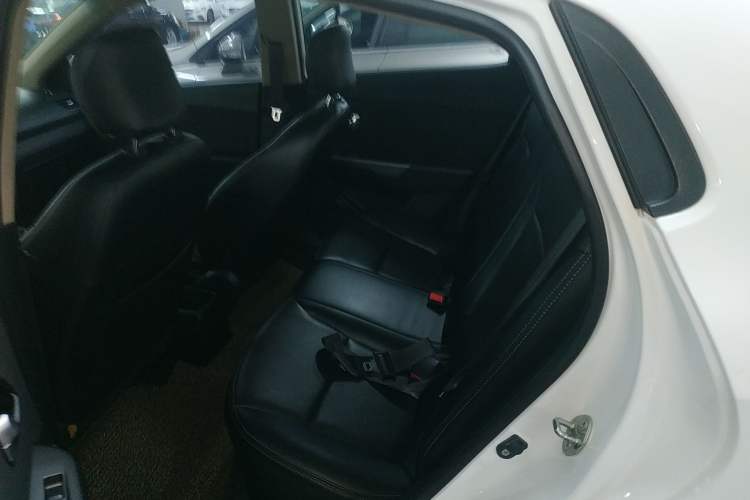 Used Kia K2 2015 Sedan 1.4L Automatic GLS
