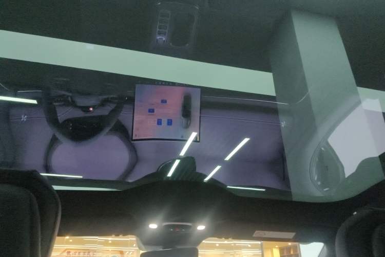 Used  SU7 2024 Rear-Drive Ultra-Long Range Advanced Pro-Level Intelligent Driving Version