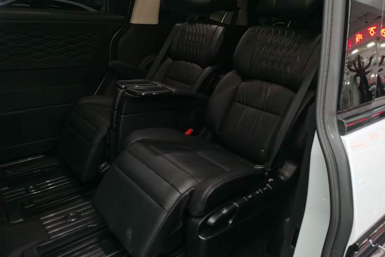 Used Honda Elysion 2024 2.0L eHEV Luxury Edition