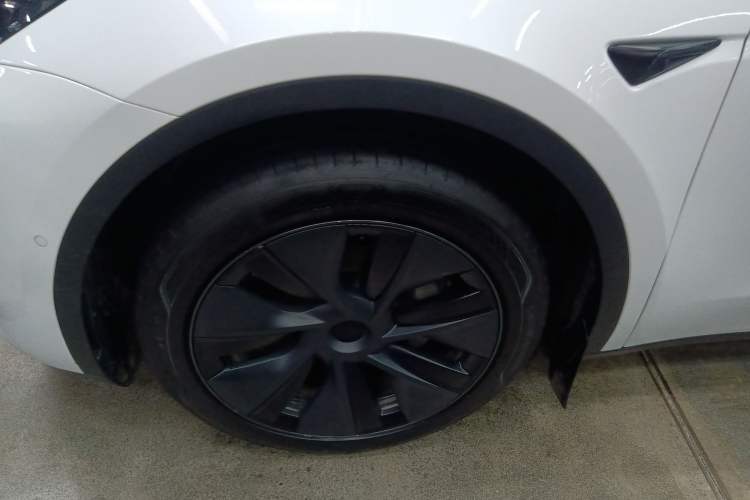 Used Tesla Model Y 2023 Rear-Wheel-Drive Version