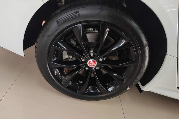 Used Jaguar XFL 2021 XFL 2.0T P250 All-Wheel-Drive Shimmering Black Sport Edition
