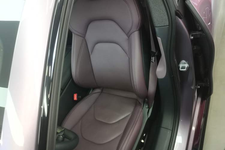 Used  SU7 2024 Rear-Drive Long-Range Intelligent Driving Version
