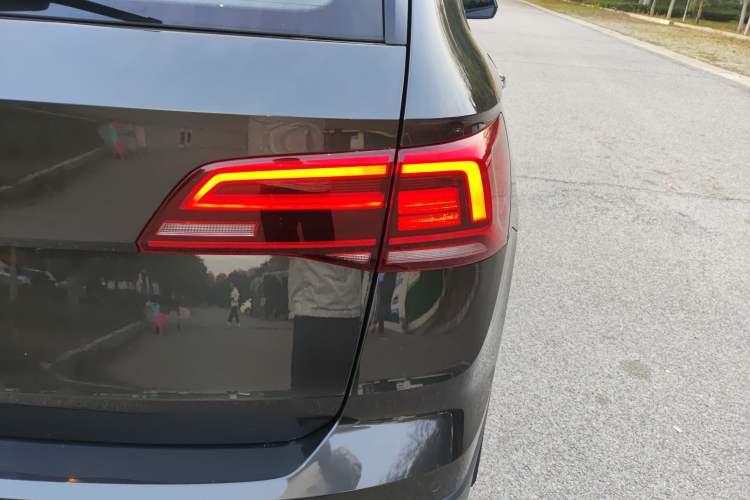 Used Volkswagen Tharu 2021 280TSI Two-Wheel Drive Comfort Edition
