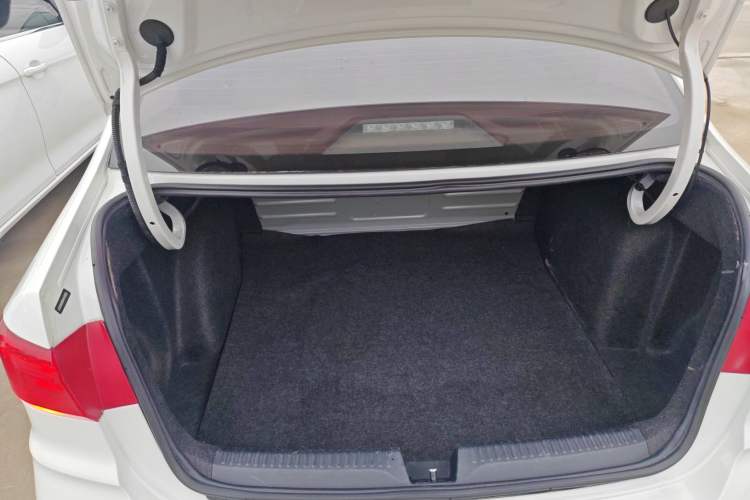 Used Volkswagen Santana 2016 1.4L Manual Fashion Edition