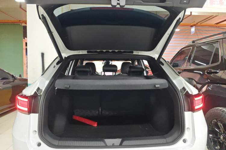 Used Volkswagen ID.4 X 2025 Smart Version Pure & Intelligent Enjoyment Edition
