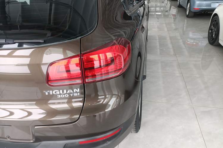 Used Volkswagen Tiguan 2017 300TSI Automatic Two-Wheel Drive Silk Road Comfort Edition
