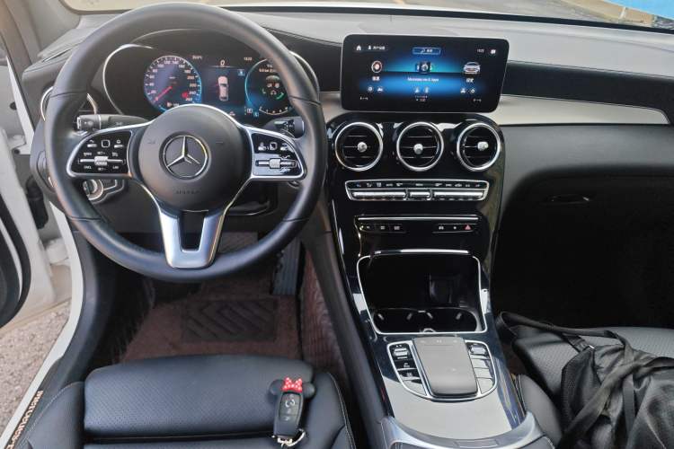 Used Mercedes-Benz GLC Coupe 2023 GLC 260 4MATIC Coupe SUV
