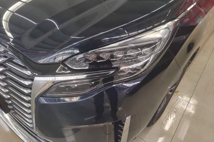 Used Buick GL8 2023 ES Lu Zun Deluxe and Yue Edition