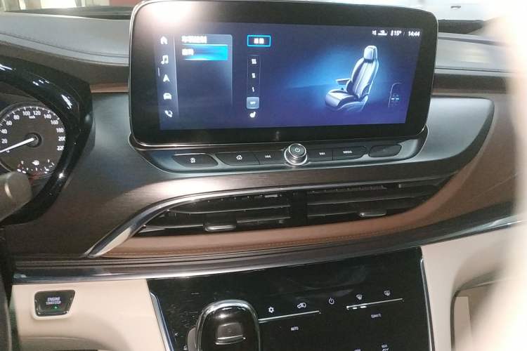 Used Buick GL8 2020 Land Business Class 652T Premium Model
