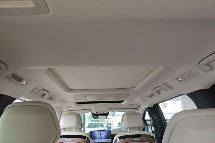 Used BYD Xia 2025 DM-i 1.5T 180km Excellence Model
