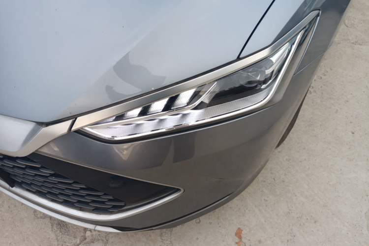 Used BYD Qin PLUS 2024 HONOR Edition DM-i 55KM Leading Model
