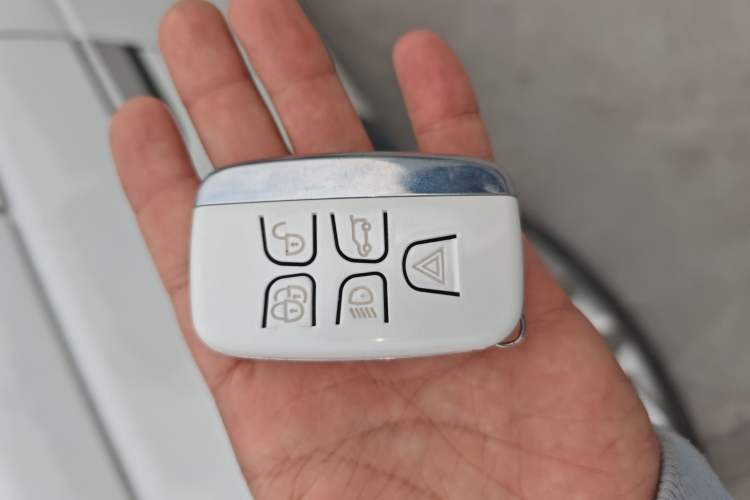 Used Land Rover Discovery Sport 2016 2.0T HSE
