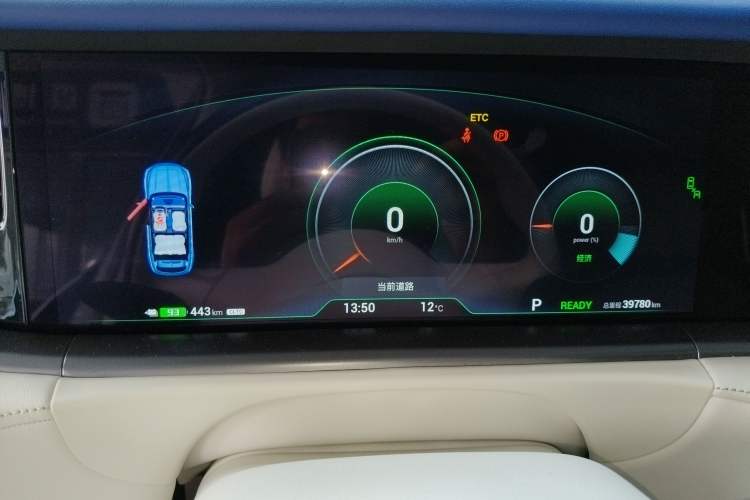 Used VOYAH FREE 2021 Four-Wheel Drive Standard All-Electric Exclusive Luxury Package
