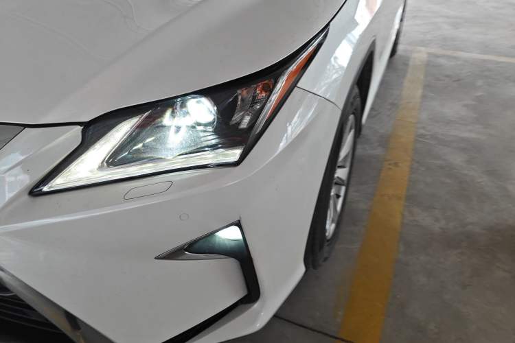 Used Lexus RX 2016 300 Two-Wheel Drive Elite Version China V Standard