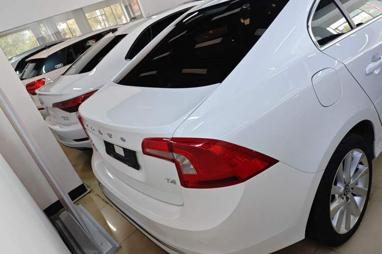 Used Volvo S60 2016 S60L T4 Zhiyuan Edition