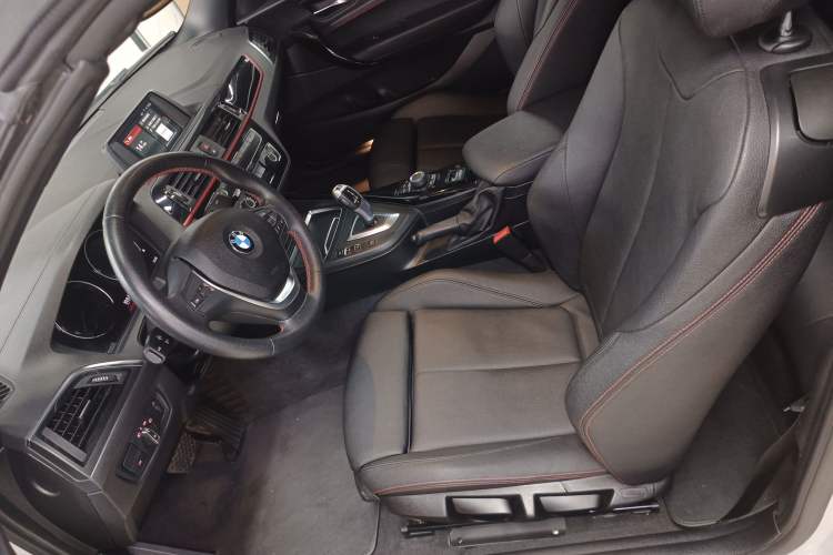 Used BMW 2 Series 2018 220i Convertible Coupe Sports Design Package