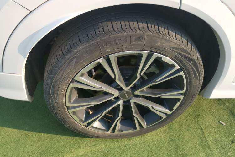 Used JETOUR X70 PLUS 2021 Zhuge 1.6T DCT Kongming 7-Seater