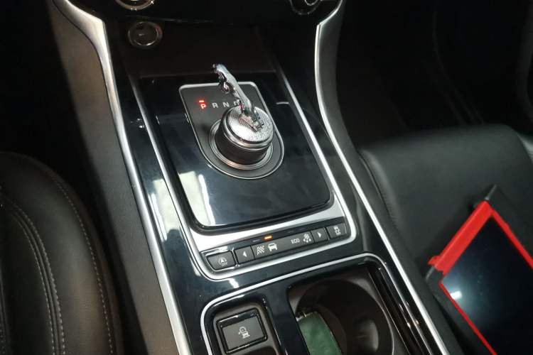 Used Jaguar XFL 2020 XFL 2.0T P200 Two-Wheel-Drive Elite Edition
