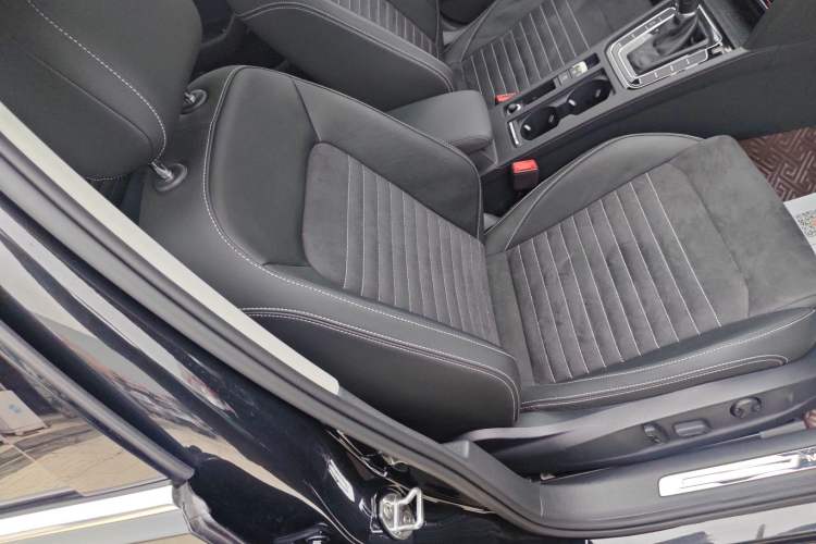 Used Volkswagen Magotan 2020 330TSI DSG Luxury Edition
