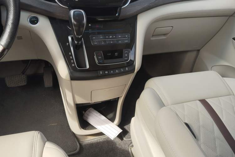 Used Buick GL8 2018 ES 28T Comfort Model China VI Standard
