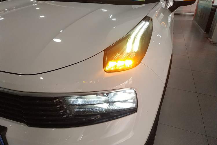 Used Lynk & Co 01 2019 2.0T Two-Wheel-Drive Pro Version China V Standard
