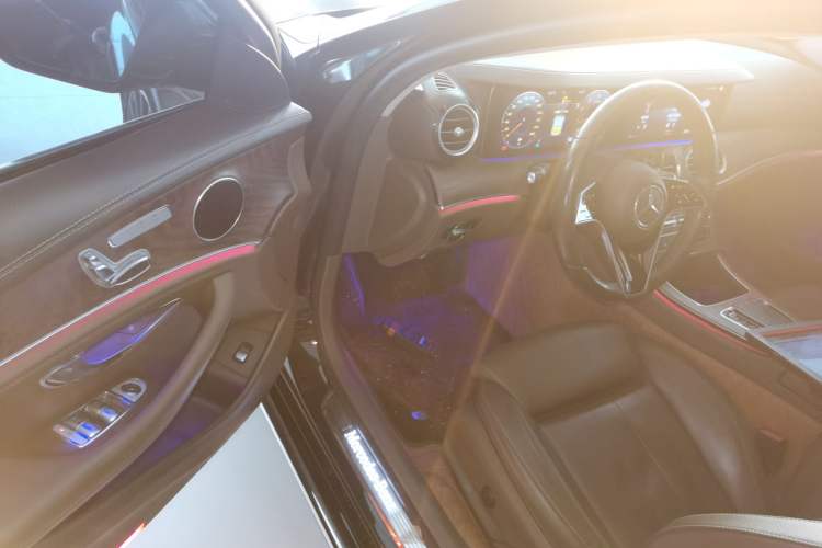 Used Mercedes-Benz E-Class 2021 Facelift E 260 L
