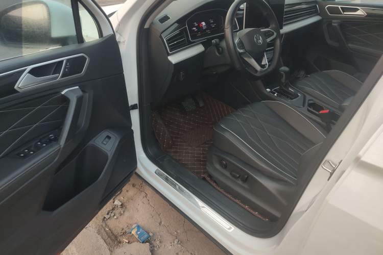 Used Volkswagen Tiguan L 2024 300TSI Automatic Two-Wheel Drive Smart Edition
