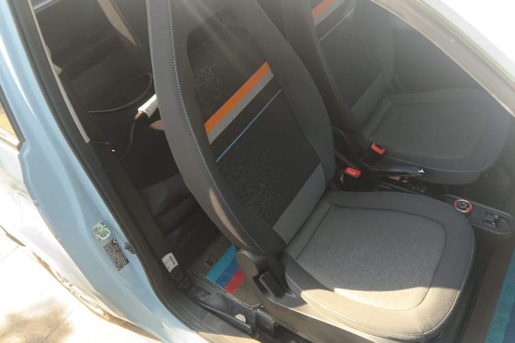 Used Wuling Hongguang MINIEV 2021 Macaron Premium Model – Lithium Iron Phosphate
