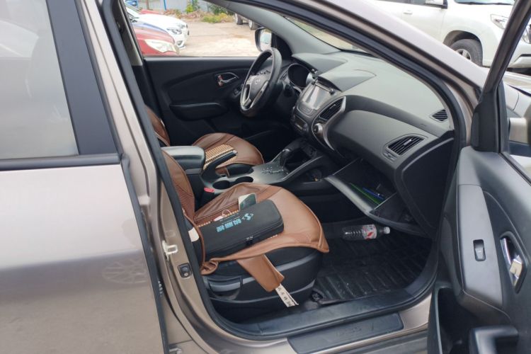 Used Hyundai ix35 2013 2.0L Automatic Two-Wheel Drive Smart GLS China V Standard
