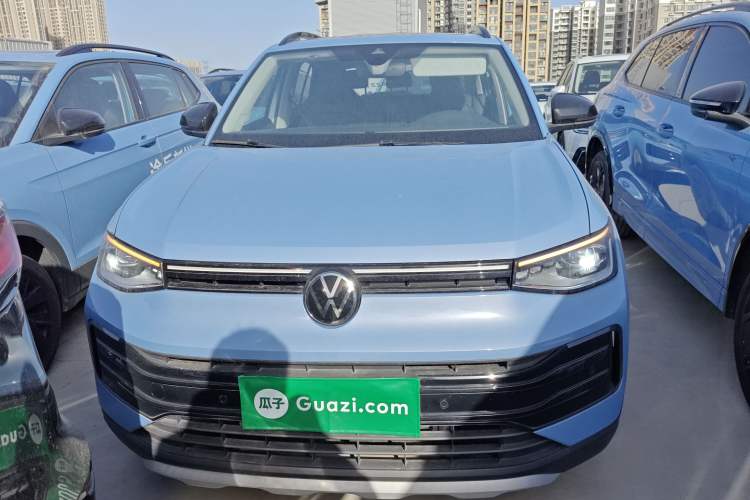 Used Volkswagen Tharu 2025 NewRui 300TSI Prestige Edition
