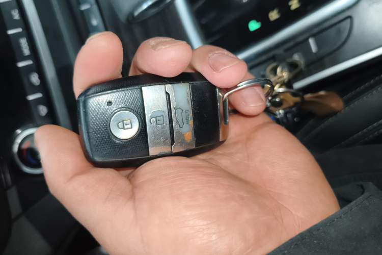 Used Land X7 2015 2.0T Panoramic Prestige Edition
