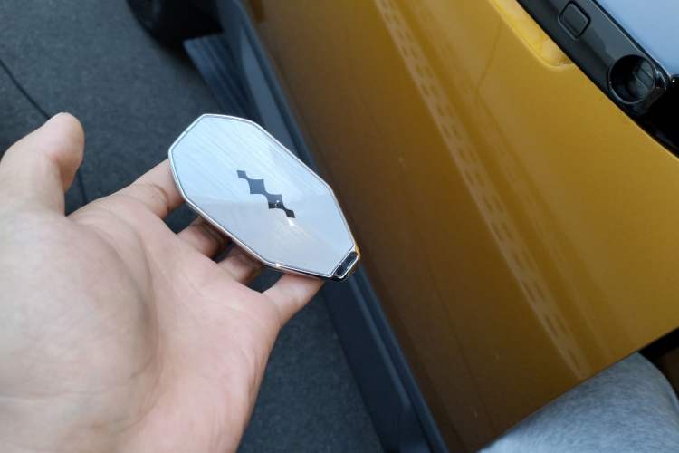 Used  Leopard 5 2023 Navigator Edition
