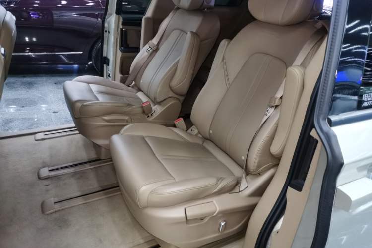 Used Buick GL8 2021 ES Land Cruiser 653T Luxury Edition
