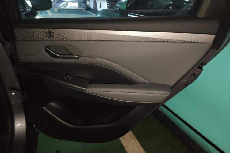 Used BYD Qin PLUS 2025 DM-i Smart Drive 120KM Superior Model
