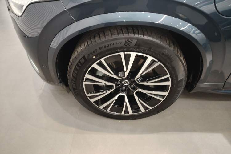 Used Volvo XC90 New Energy 2025 T8 Luxury Prestige 7-Seater