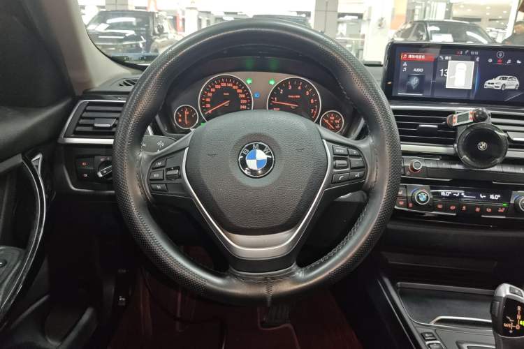 Used BMW 3 Series 2018 320Li xDrive Fashion Model
