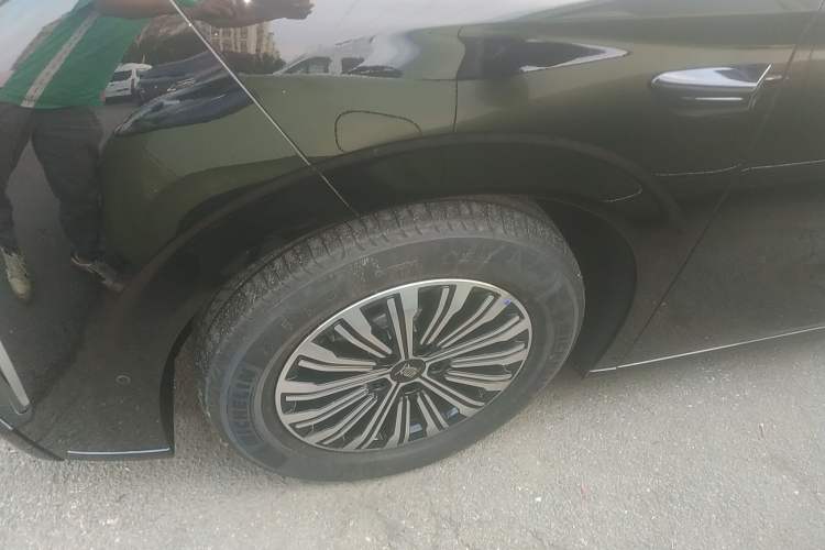 Used BYD Xia 2025 DM-i 1.5T 180km Excellence Model
