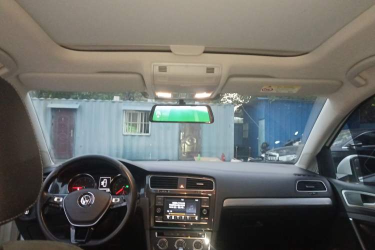 Used Volkswagen Golf 2018 230TSI Automatic Comfort Model
