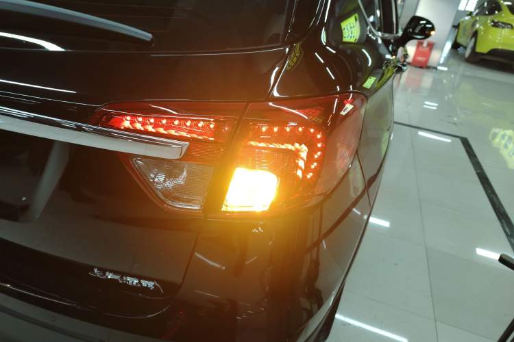 Used Buick Envision 2017 28T Four-Wheel Drive Elite Model
