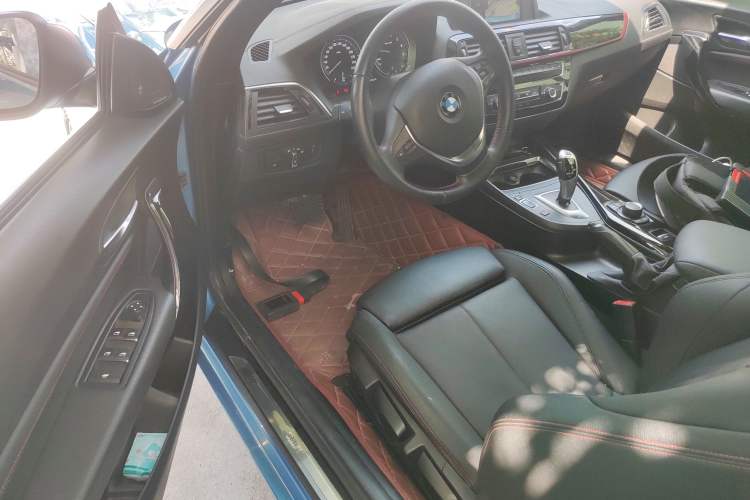 Used BMW 2 Series 2018 220i Convertible Coupe Sports Design Package
